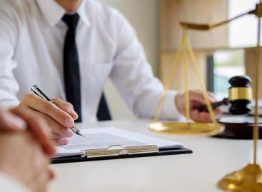 Why is it Important to be Prudent when Dealing with an Injury Attorney?