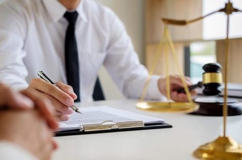 Why is it Important to be Prudent when Dealing with an Injury Attorney?