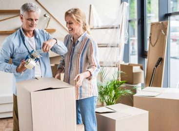 How to Help Seniors Pack for A Move