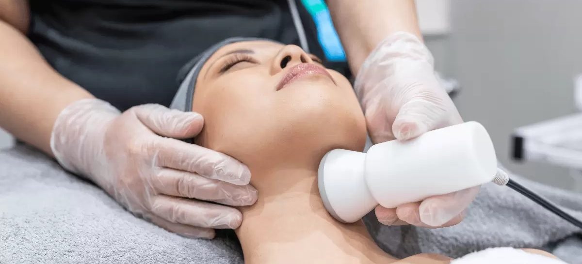 When to Consider Skin Tightening Services for Embracing Youth