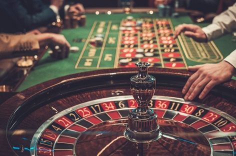 What makes slot mystery symbols reveal their hidden values?