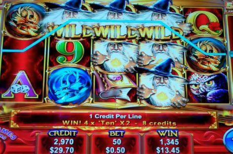 How do multi-way paylines benefit online slot games?