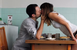 How does hookup culture promote honesty?